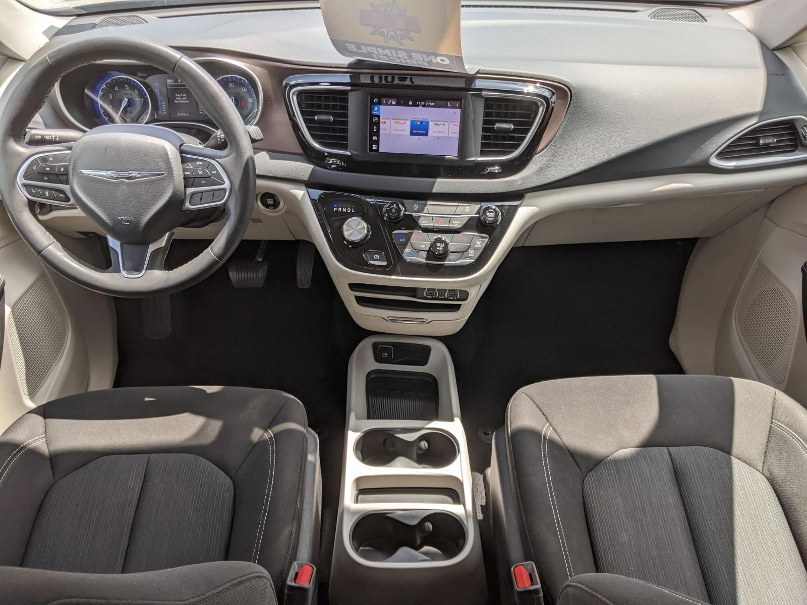 2023 Chrysler Voyager Vehicle Photo in Seguin, TX 78155