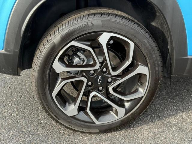 2025 Chevrolet Trax Vehicle Photo in COLUMBIA, MO 65203-3903