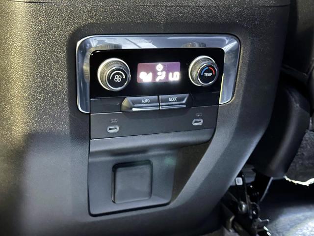 2023 Chevrolet Suburban Vehicle Photo in Roslyn, NY 11576