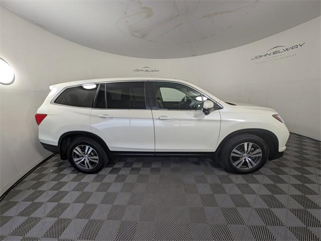 2016 Honda Pilot Vehicle Photo in ENGLEWOOD, CO 80113-6708