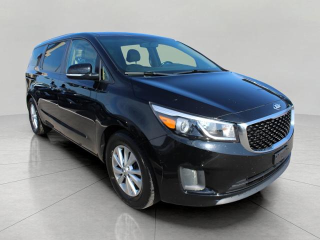 2017 Kia Sedona Vehicle Photo in Green Bay, WI 54304