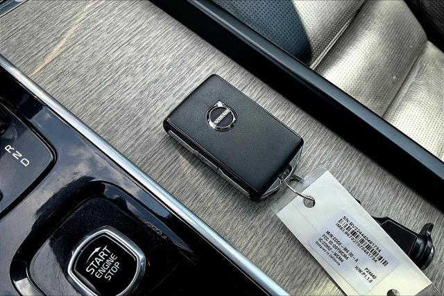 2022 Volvo XC60 Vehicle Photo in Houston, TX 77007
