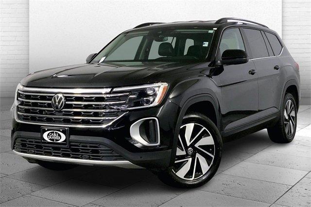 2024 Volkswagen Atlas Vehicle Photo in INDEPENDENCE, MO 64055-1314