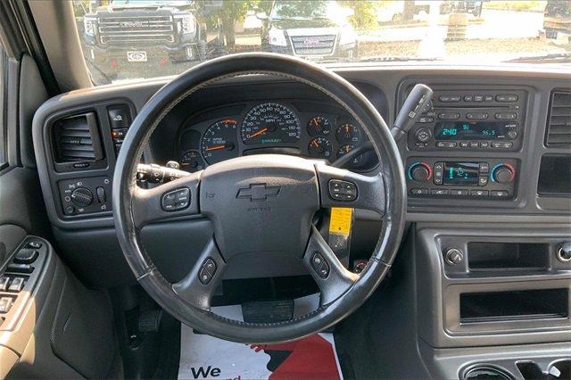 2004 Chevrolet Silverado 2500 HD Vehicle Photo in INDEPENDENCE, MO 64055-1377