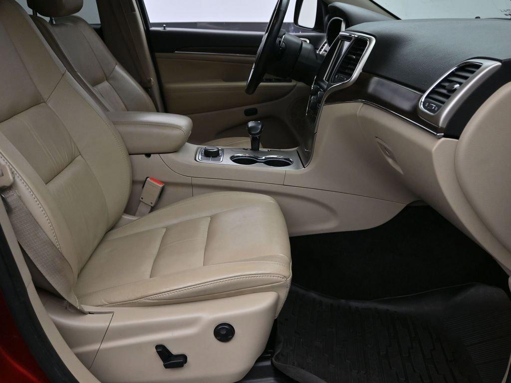 2014 Jeep Grand Cherokee Vehicle Photo in Marion, IA 52302