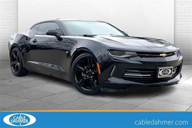 2018 Chevrolet Camaro Vehicle Photo in KANSAS CITY, MO 64114-4502