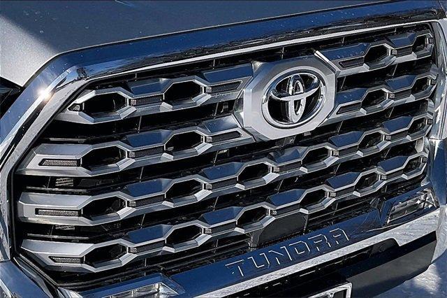 2022 Toyota Tundra 4WD Vehicle Photo in INDEPENDENCE, MO 64055-1314