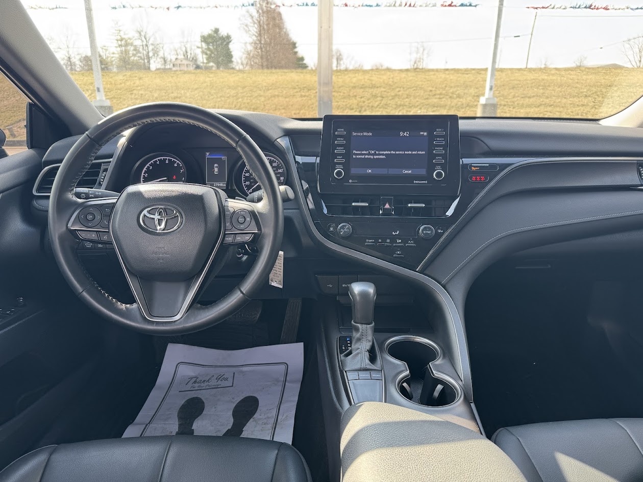 2024 Toyota Camry Vehicle Photo in BOONVILLE, IN 47601-9633