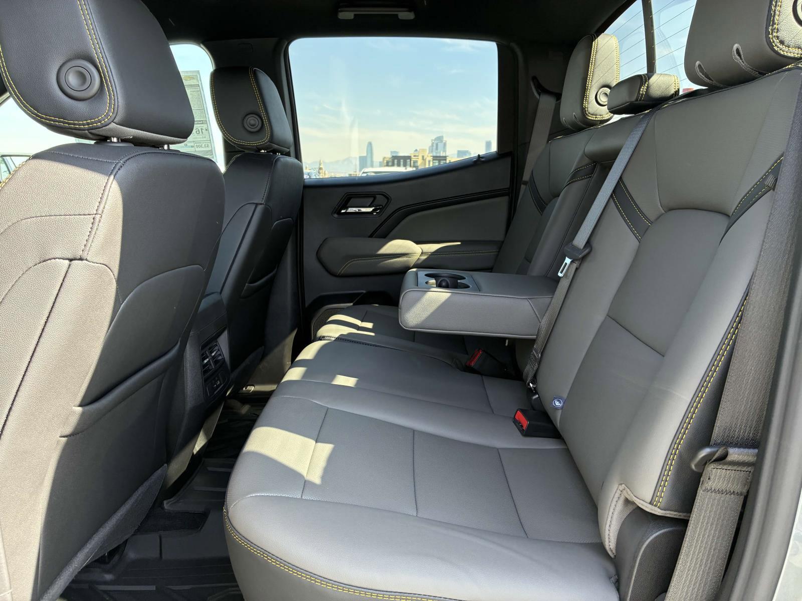 2025 Chevrolet Colorado Vehicle Photo in LOS ANGELES, CA 90007-3794