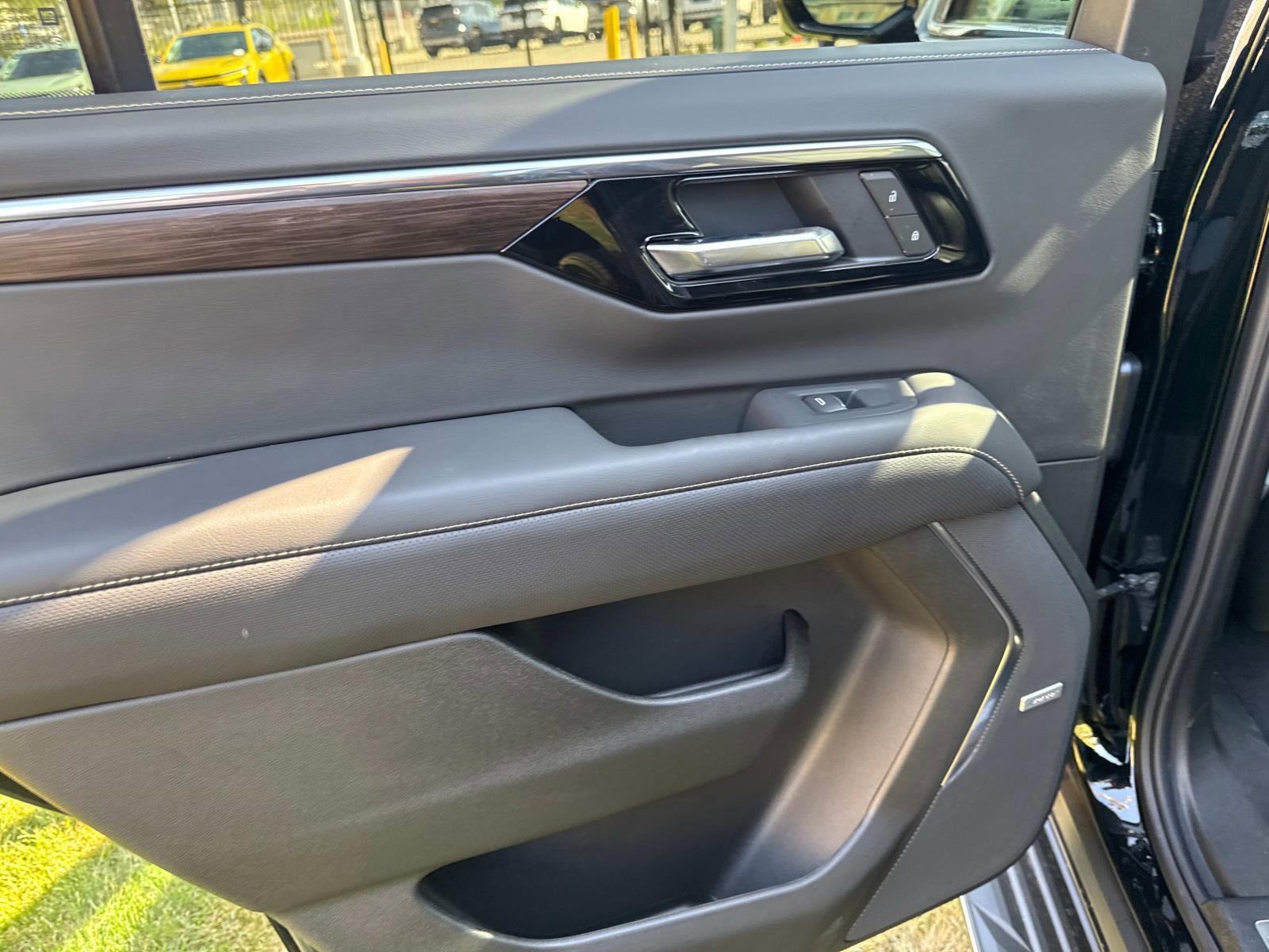 2025 Chevrolet Tahoe Vehicle Photo in LOS ANGELES, CA 90007-3794