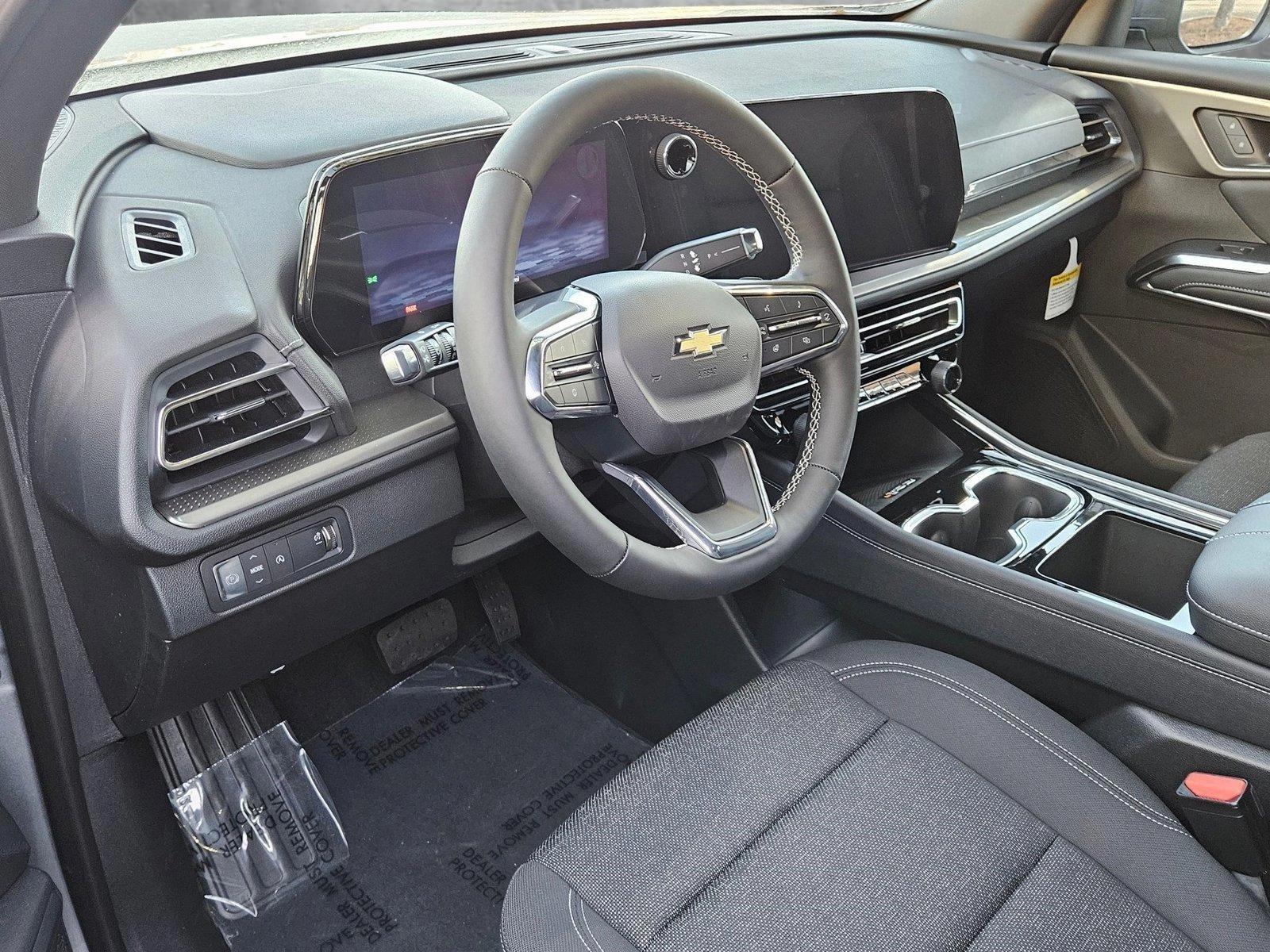 2025 Chevrolet Traverse Vehicle Photo in GREENACRES, FL 33463-3207