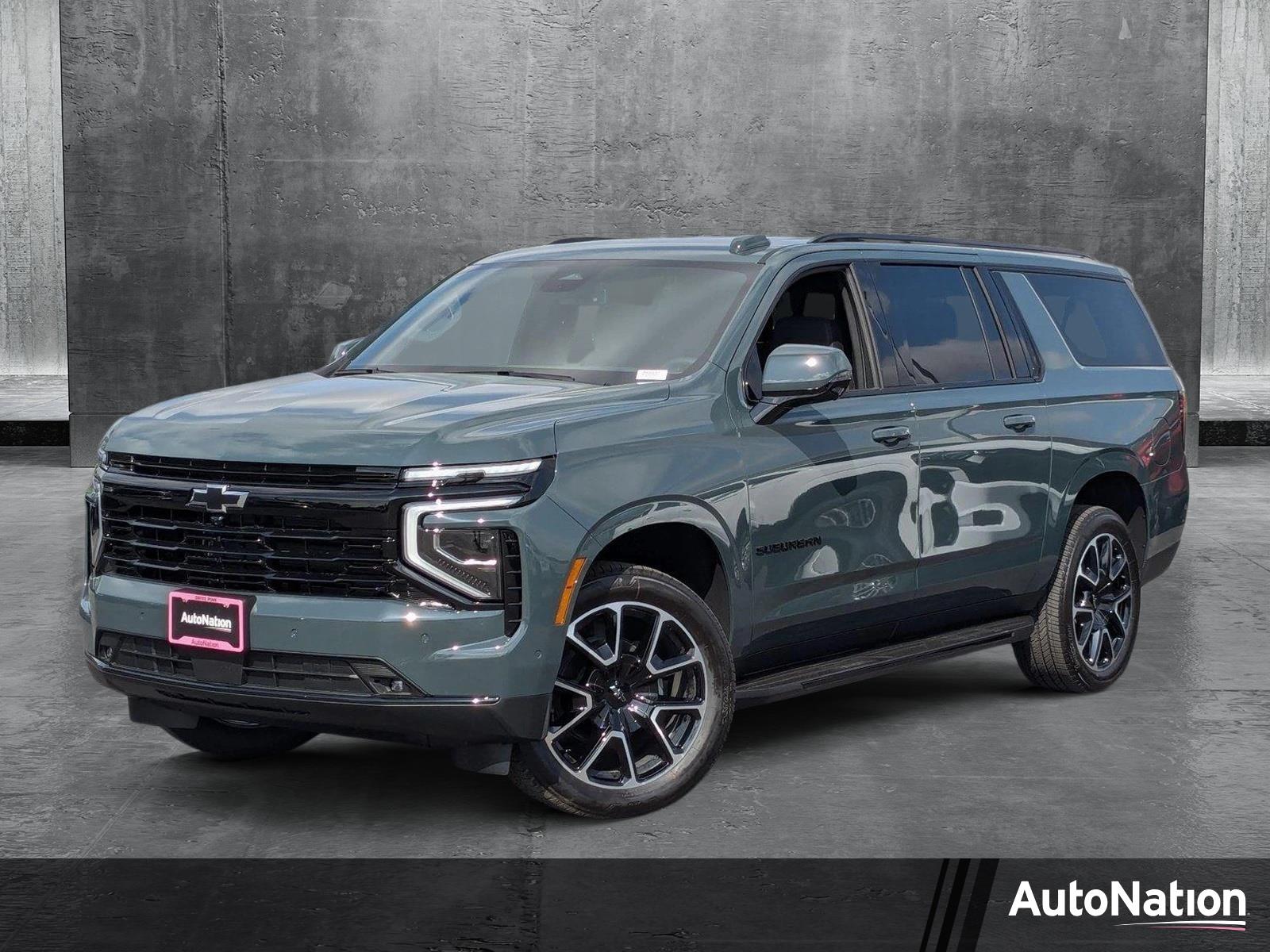 2025 Chevrolet Suburban Vehicle Photo in VALENCIA, CA 91355-1705