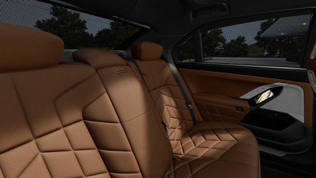 2025 BMW 750e xDrive Vehicle Photo in GRAPEVINE, TX 76051