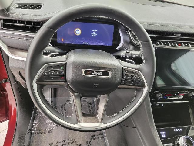 2023 Jeep Grand Cherokee L Vehicle Photo in Kaukauna, WI 54130