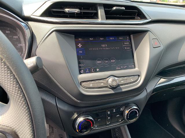 2022 Chevrolet Trailblazer Vehicle Photo in MOON TOWNSHIP, PA 15108-2571