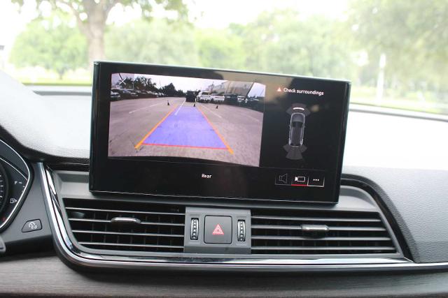 2024 Audi Q5 Vehicle Photo in HOUSTON, TX 77090