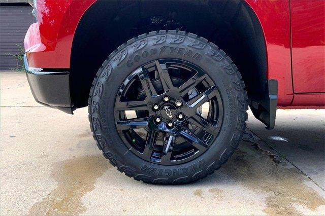 2025 Chevrolet Silverado 1500 Vehicle Photo in KANSAS CITY, MO 64114-4502