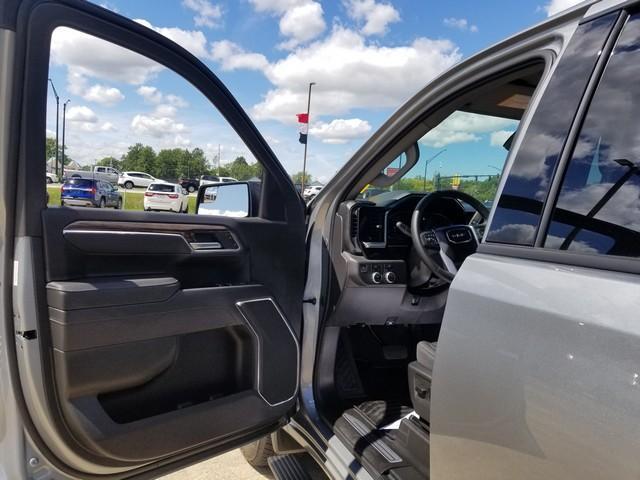 2025 GMC Sierra 1500 Vehicle Photo in ELYRIA, OH 44035-6349