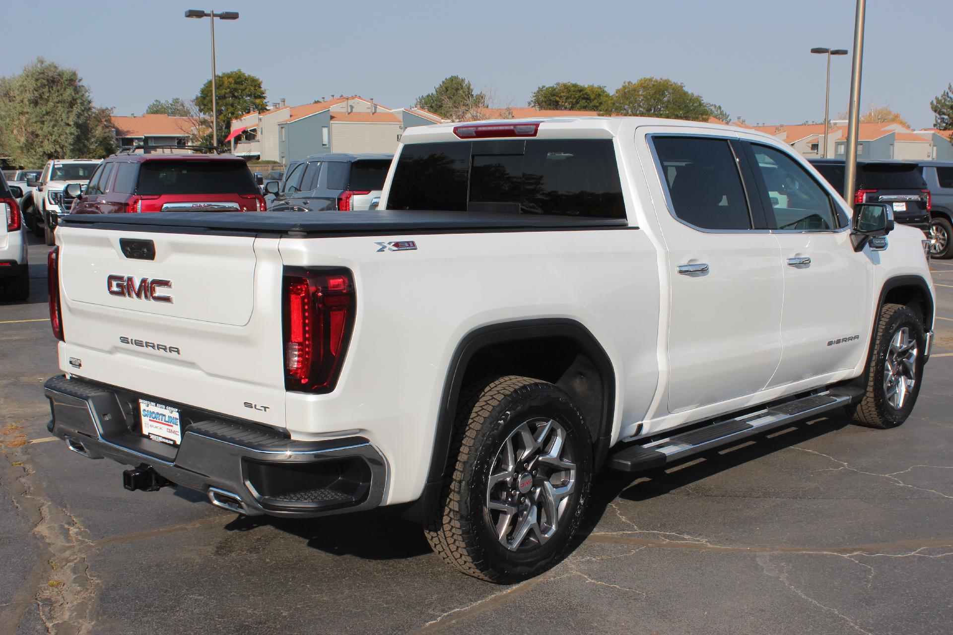 2025 GMC Sierra 1500 Vehicle Photo in AURORA, CO 80012-4011