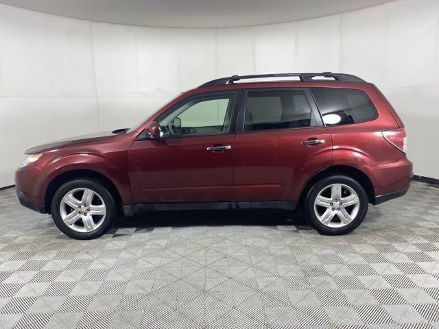 2010 Subaru Forester Vehicle Photo in MEDINA, OH 44256-9001