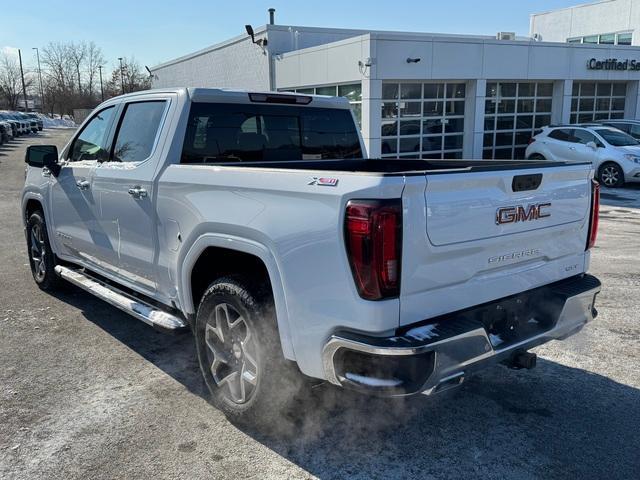 2025 GMC Sierra 1500 Vehicle Photo in LOWELL, MA 01852-4336