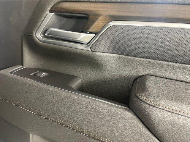 2025 Chevrolet Silverado 3500 HD Vehicle Photo in PHOENIX, AZ 85014-3381