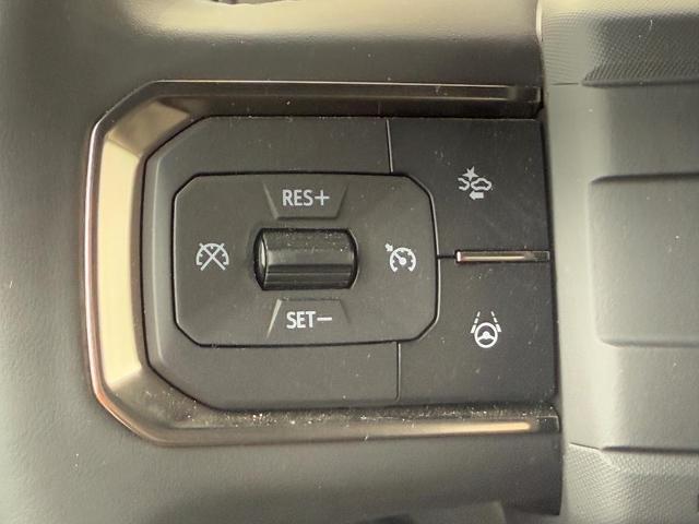 2024 GMC HUMMER EV SUV Vehicle Photo in COLUMBIA, MO 65203-3903