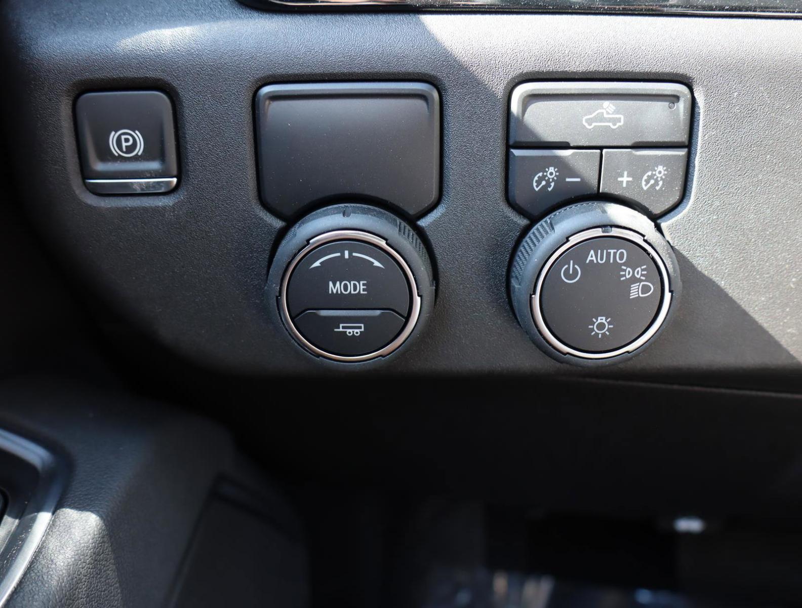 2025 Chevrolet Silverado 1500 Vehicle Photo in LOS ANGELES, CA 90007-3794