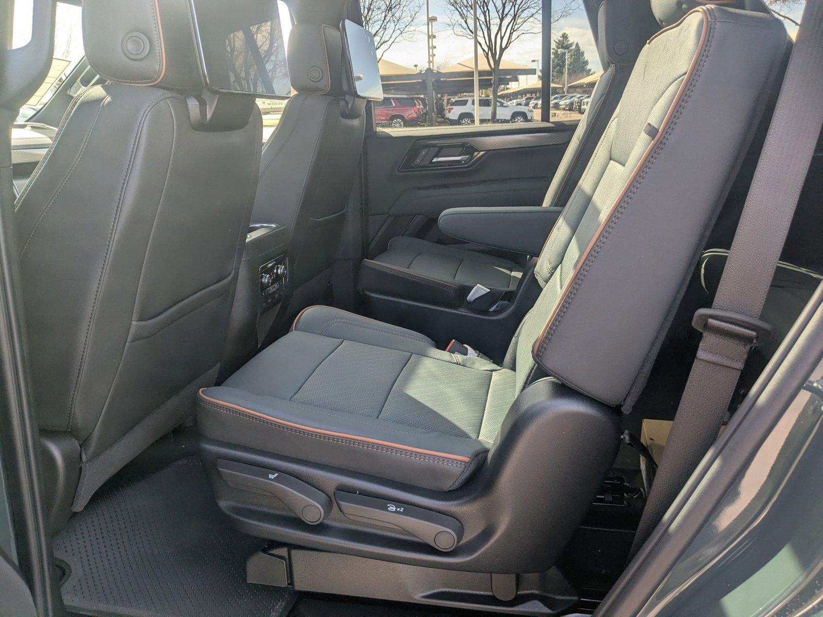 2025 GMC Yukon Vehicle Photo in LONE TREE, CO 80124-2750
