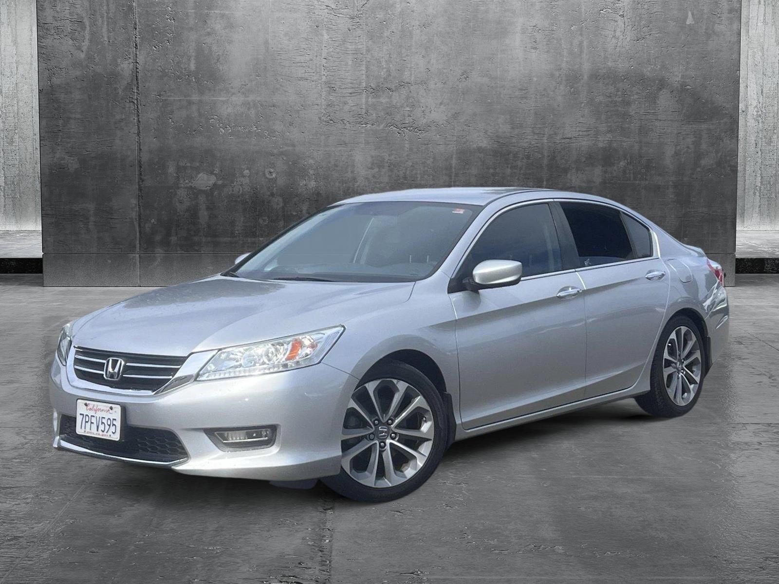 2013 Honda Accord Sedan Vehicle Photo in Santa Clarita, CA 91355
