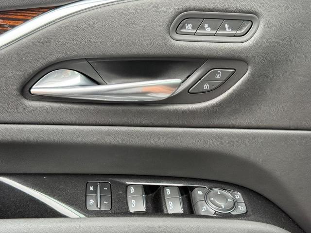 2021 Cadillac Escalade Vehicle Photo in COLUMBIA, MO 65203-3903