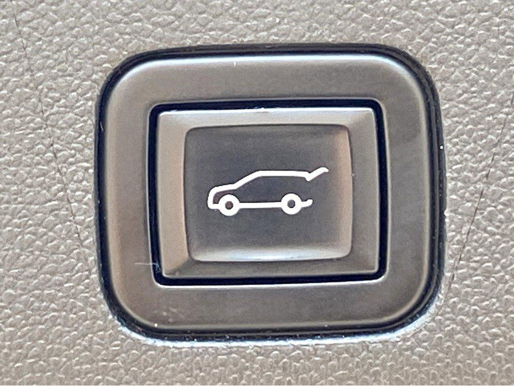 2023 Chevrolet Suburban Vehicle Photo in SAVANNAH, GA 31406-4513
