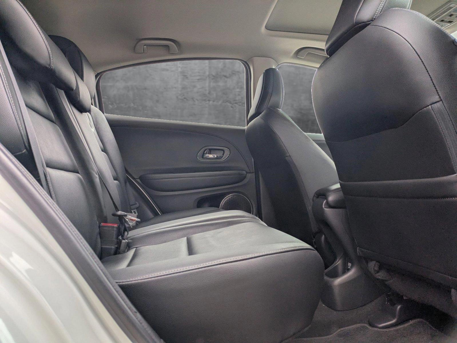 2022 Honda HR-V Vehicle Photo in Valencia, CA 91355-1794