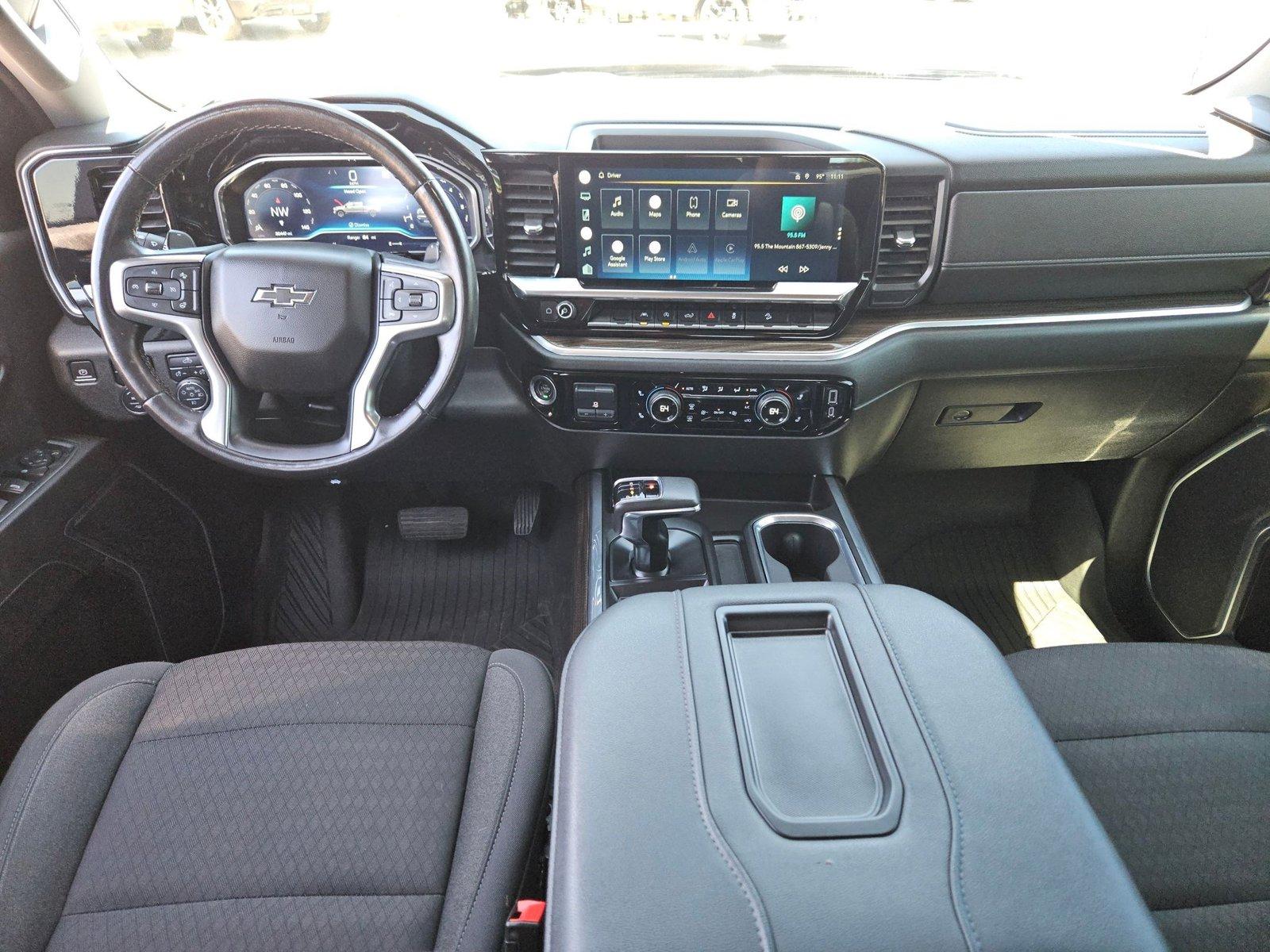 2022 Chevrolet Silverado 1500 Vehicle Photo in GILBERT, AZ 85297-0446