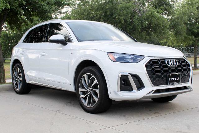 2022 Audi Q5 Vehicle Photo in HOUSTON, TX 77090