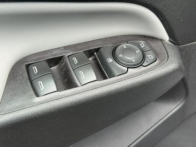 2020 Chevrolet Equinox Vehicle Photo in COLUMBIA, MO 65203-3903