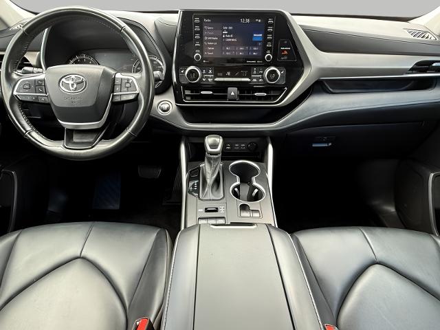 2022 Toyota Highlander Vehicle Photo in MIDDLETON, WI 53562-1492