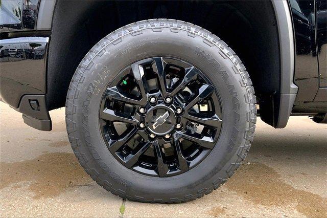 2025 Chevrolet Silverado 2500 HD Vehicle Photo in KANSAS CITY, MO 64114-4502