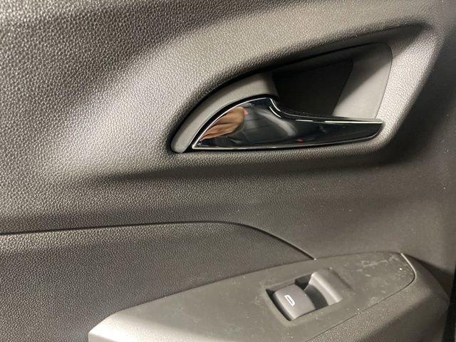 2025 Chevrolet Trax Vehicle Photo in PHOENIX, AZ 85014-3381