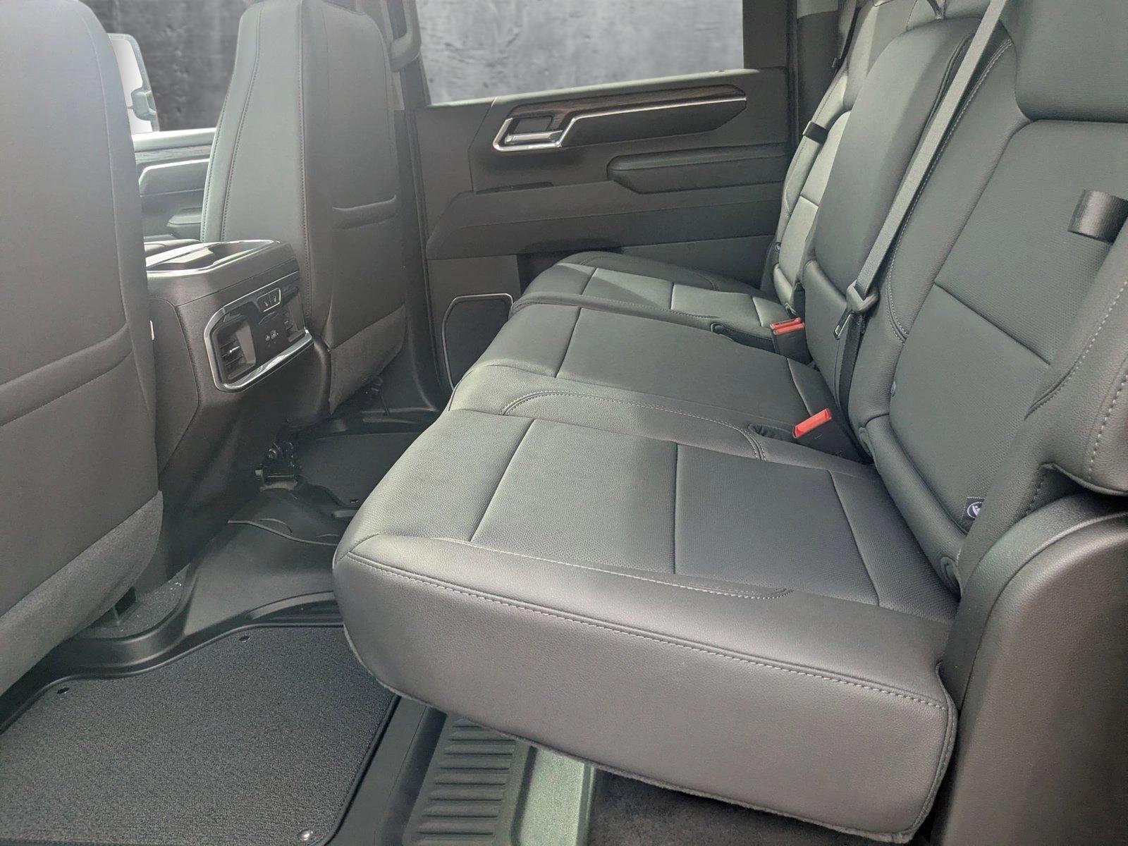 2025 GMC Sierra 2500 HD Vehicle Photo in LONE TREE, CO 80124-2750