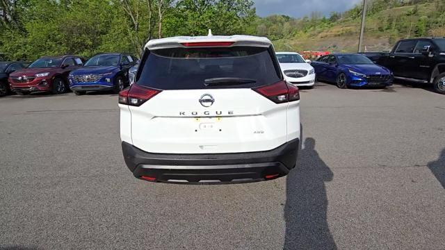2021 Nissan Rogue Vehicle Photo in Pleasant Hills, PA 15236