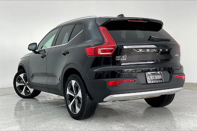 2024 Volvo XC40 Vehicle Photo in Grapevine, TX 76051