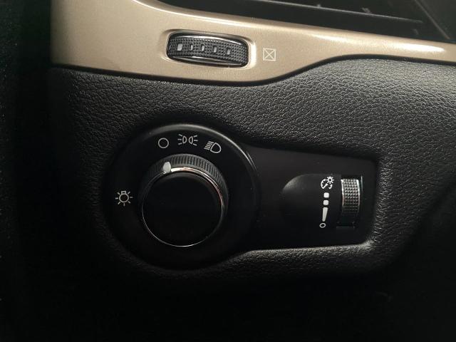 2016 Jeep Cherokee Vehicle Photo in Appleton, WI 54913
