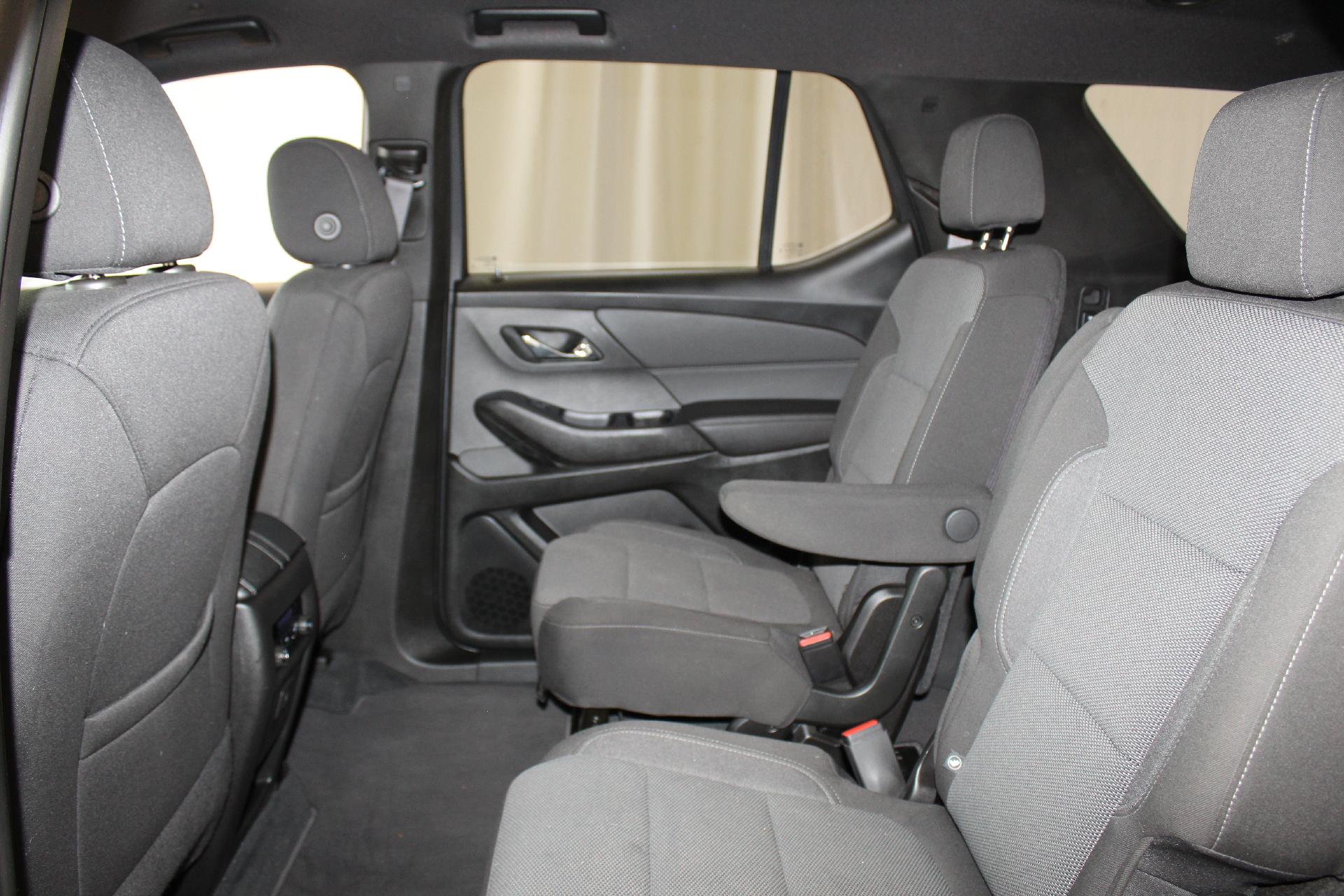 2022 Chevrolet Traverse Vehicle Photo in NORTHAMPTON, MA 01060-1120