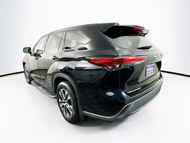 2022 Toyota Highlander Vehicle Photo in Flemington, NJ 08822