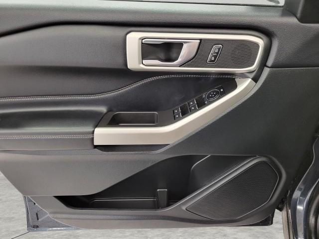 2023 Ford Explorer Vehicle Photo in Oshkosh, WI 54901