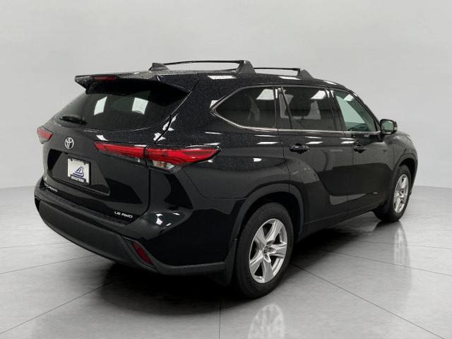 2022 Toyota Highlander Vehicle Photo in Appleton, WI 54913