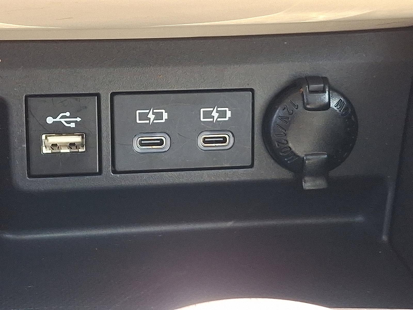 2024 Toyota Highlander Vehicle Photo in Trevose, PA 19053