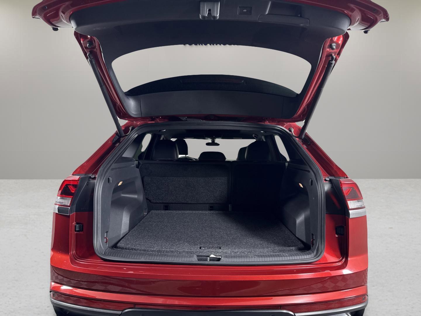 2022 Volkswagen Atlas Cross Sport Vehicle Photo in Georgetown, TX 78626