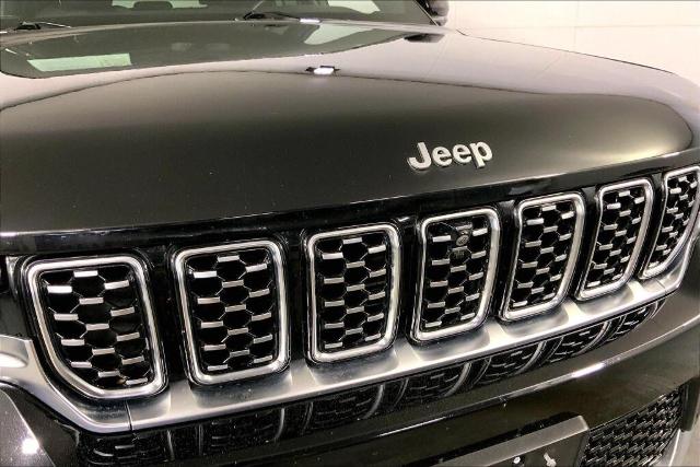 2023 Jeep Grand Cherokee Vehicle Photo in Kansas City, MO 64114